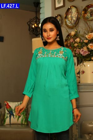 Embroidered Linen ladies Fatua