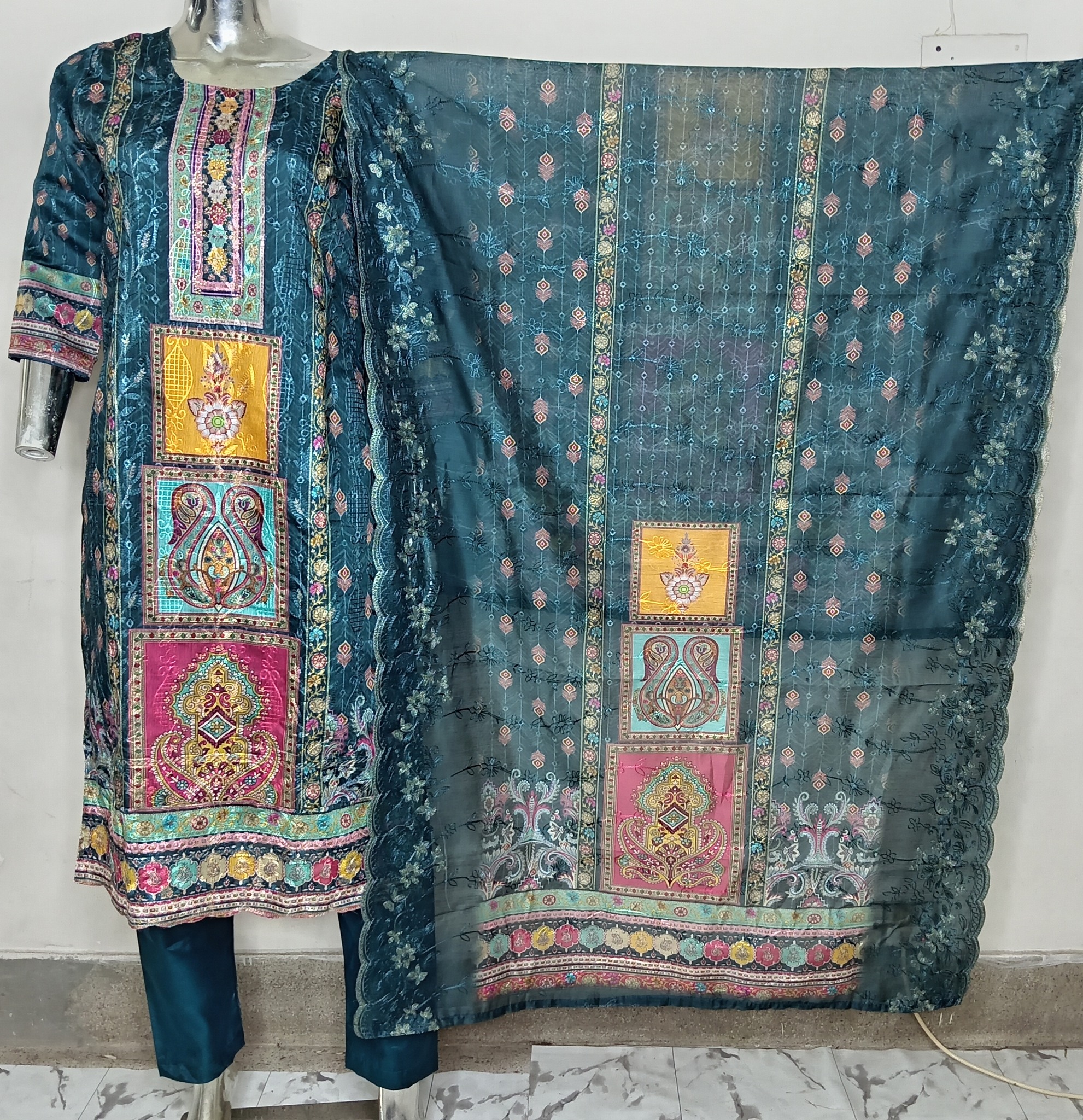 UN-3004-B Imported Gujrati Silk Aari Designer, Stone worked, Screen Printed Premium Unstitched Shalwar Kameez for Women – Luxury 3-Piece Suit | Foring Collection - Image 2