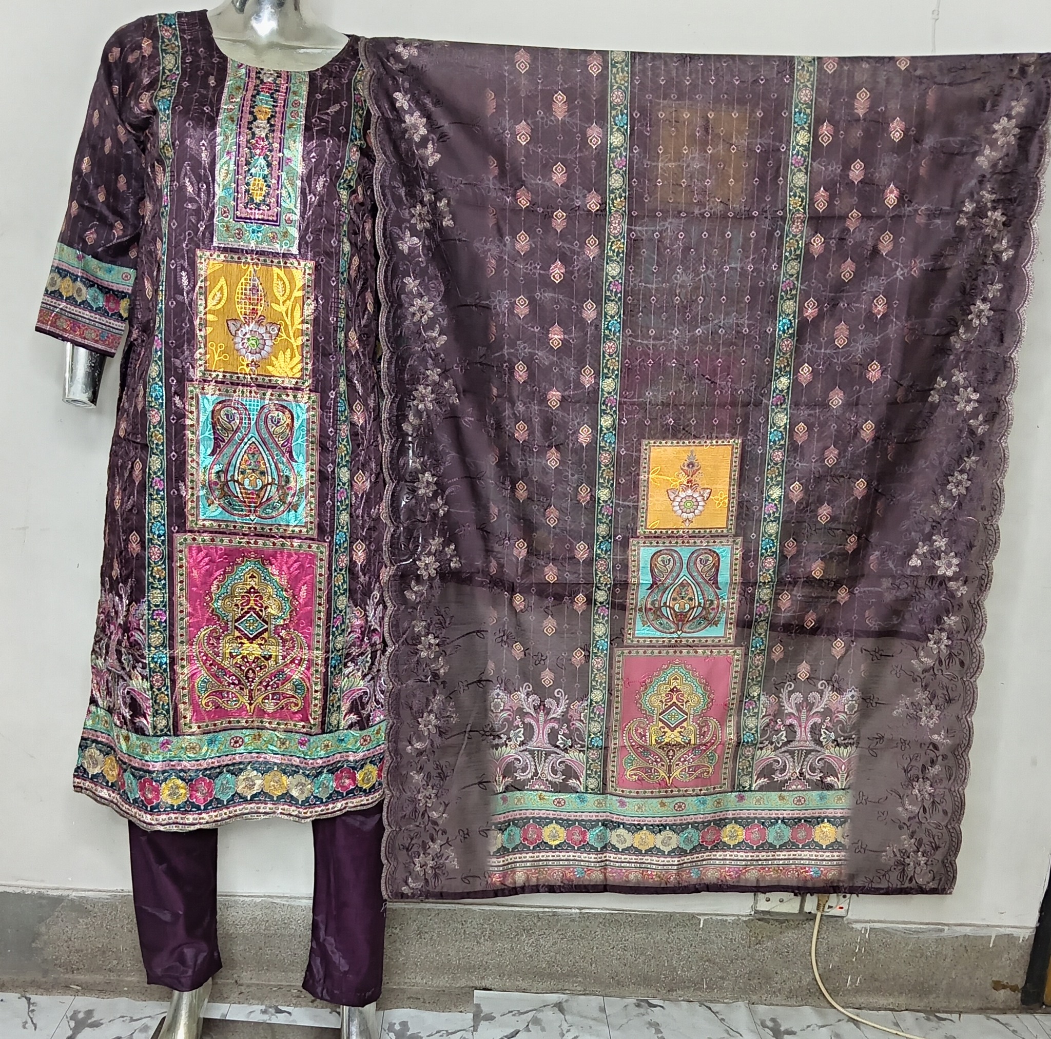 UN-3005-B Imported Gujrati Silk Aari Designer, Stone worked, Screen Printed Premium Unstitched Shalwar Kameez for Women – Luxury 3-Piece Suit | Foring Collection - Image 2