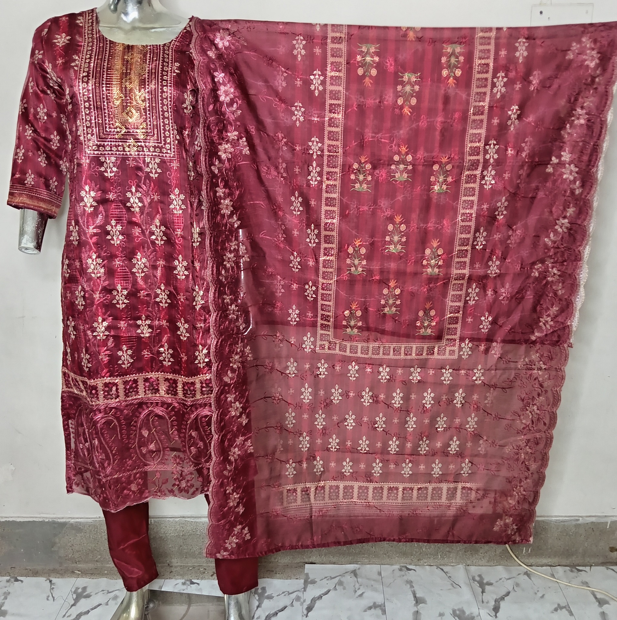 UN-3015-B Imported Gujrati Silk Aari Designer, Stone worked, Screen Printed Premium Unstitched Shalwar Kameez for Women – Luxury 3-Piece Suit | Foring Collection - Image 2