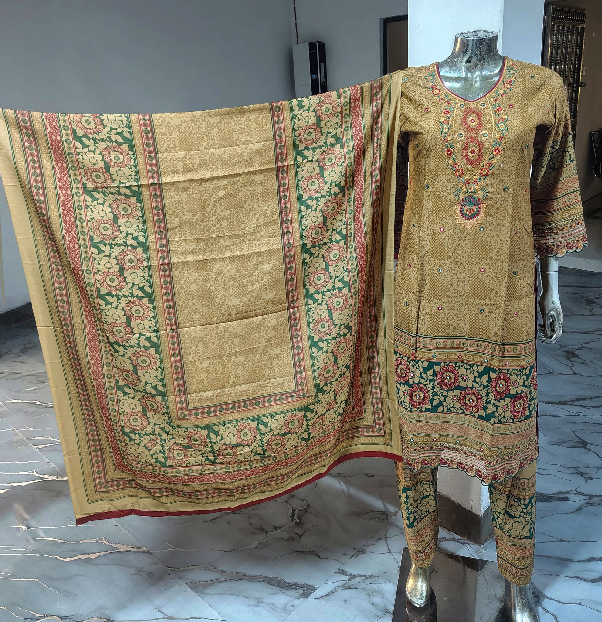 foring-premium-dress-266681-s রেডি পিউর কটন ড্রেস- কামিজ এমব্রয়ডারি ও কারচুপি কাজ করা । ওড়না ও প্যান্ট ডিজিটাল প্রিন্টেড । - Image 2