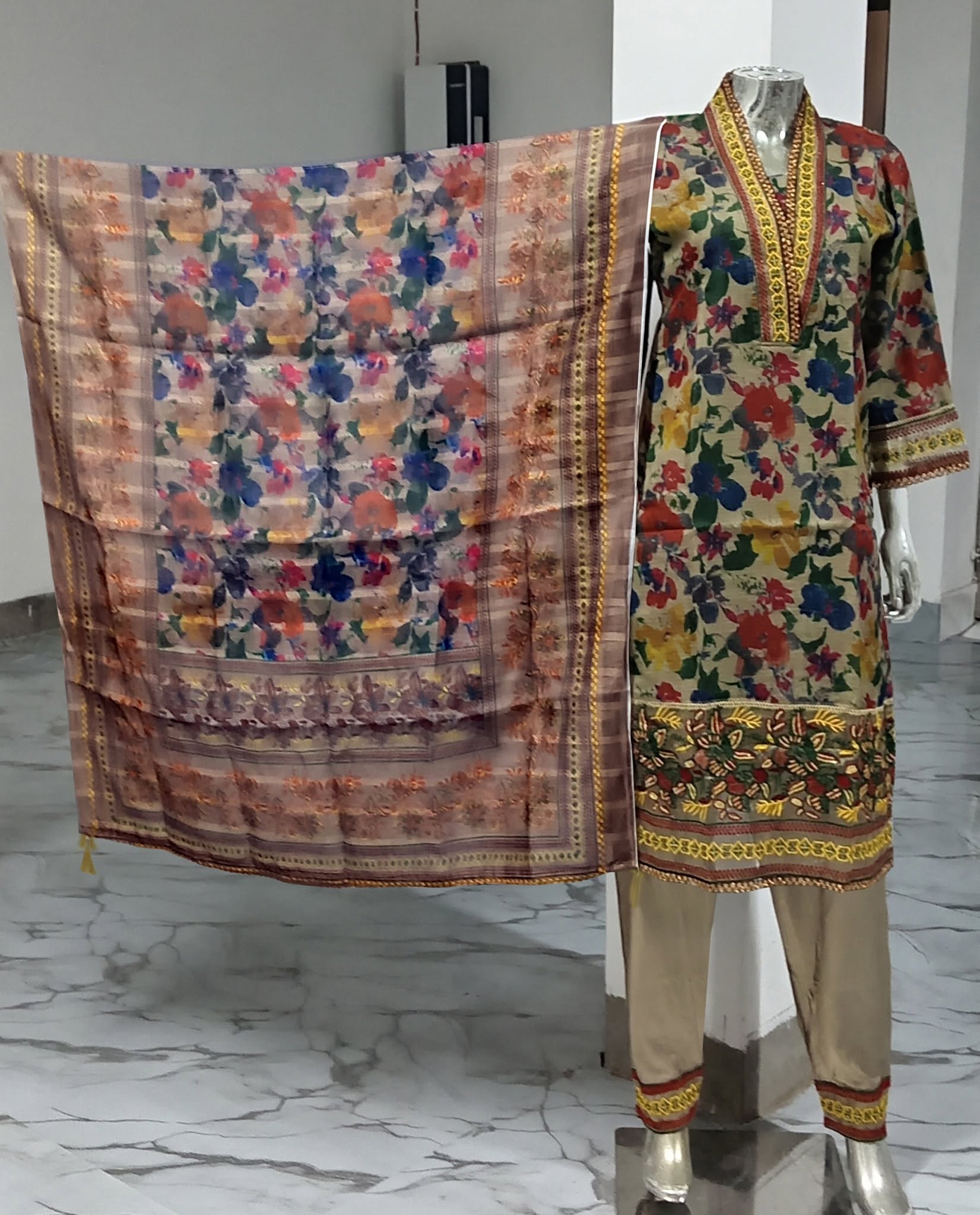 foring-premium-kota-silk-dress (2) প্রিমিয়াম রেডি সিল্ক ড্রেস—এমব্রয়ডারি কাজ করা প্রিমিয়াম কোটা সিল্ক কামিজ সাথে ডিজিটাল প্রিন্টেড কোটা সিল্ক ওড়না ও সিল্ক প্যান্ট - Image 2